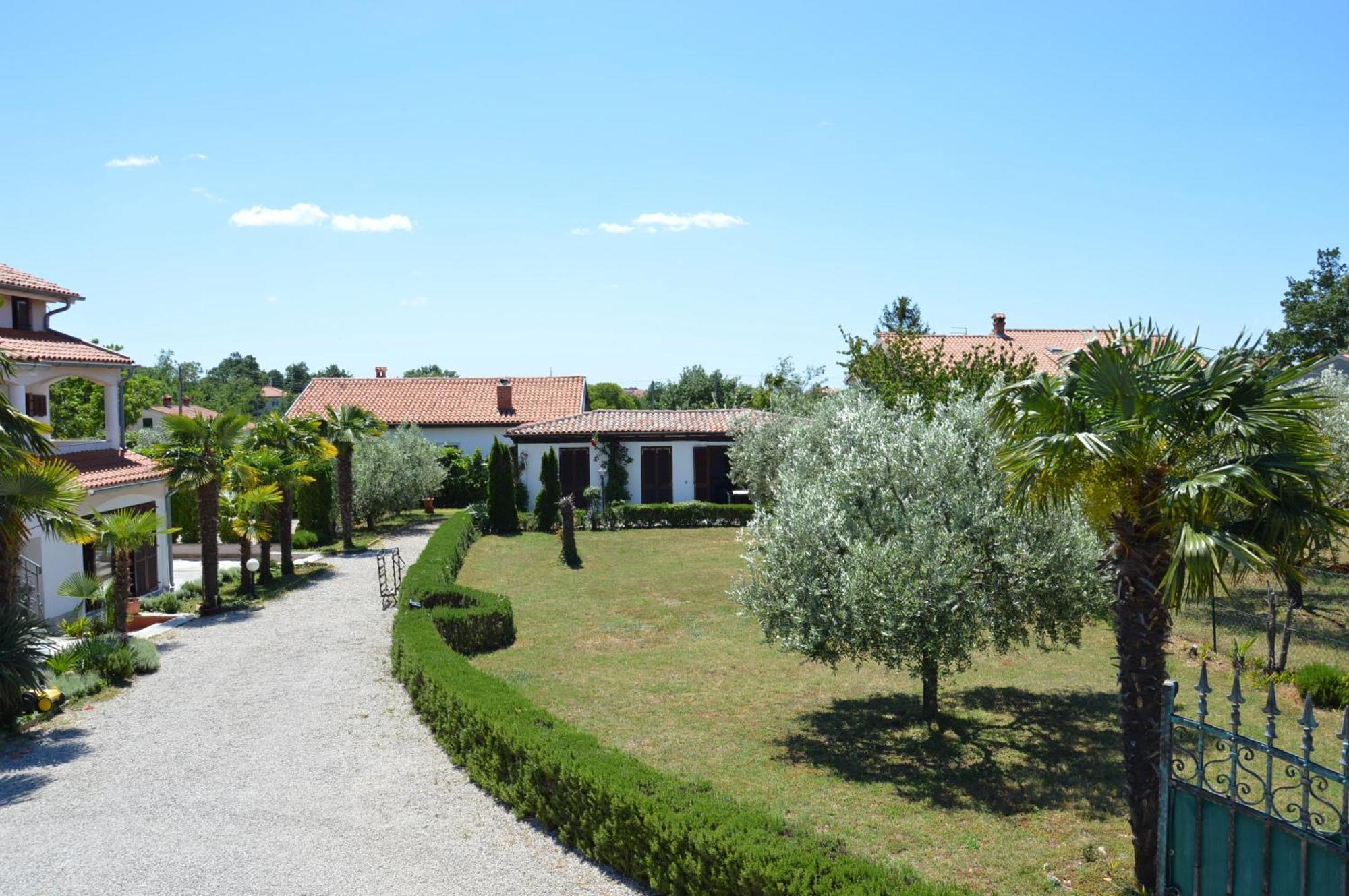 Nova Vas  Apartments Aurelia מראה חיצוני תמונה