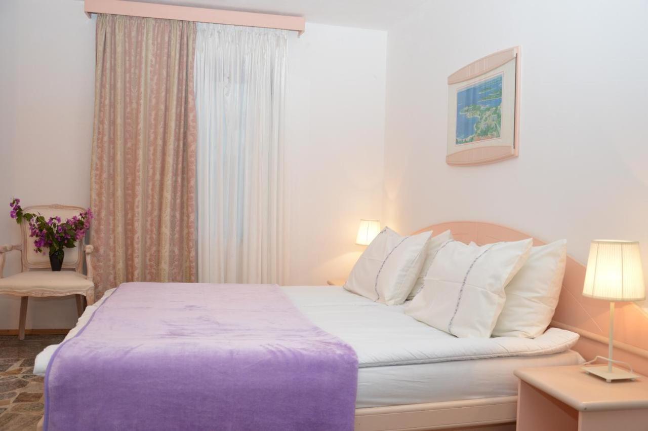 Nova Vas  Apartments Aurelia מראה חיצוני תמונה